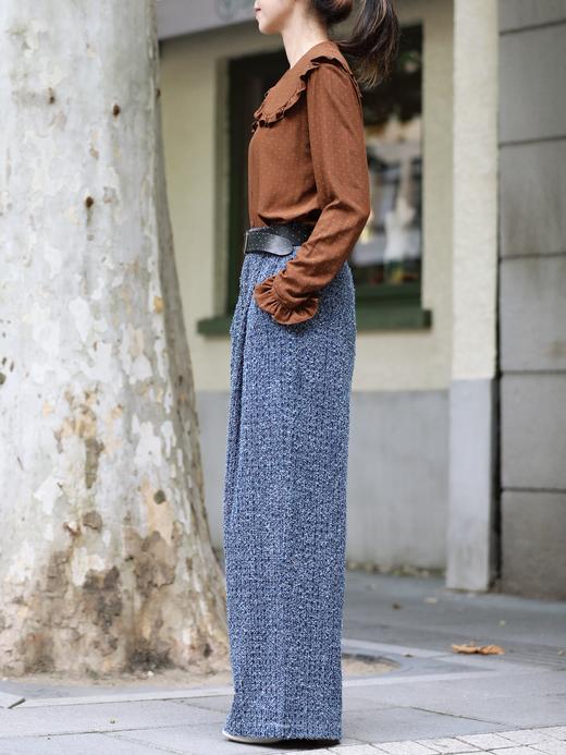 TYNVIE 棕色白点荷叶边领长袖衬衫 商品图10