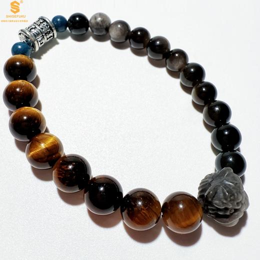 【品牌授权】【香港周六福】原创「曜魄珠」新中式国风男士虎眼石银耀石醒狮招财药香珠手串 商品图2