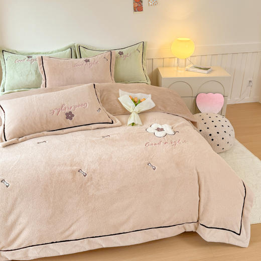 彼加曼 兔毛绒贴布绣保暖工艺四件套-奶咖200*230cm BGM-T2542 商品图4