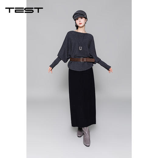 冬上新氛围感穿搭深灰色一字领蝙蝠袖毛衣1254042 商品图1