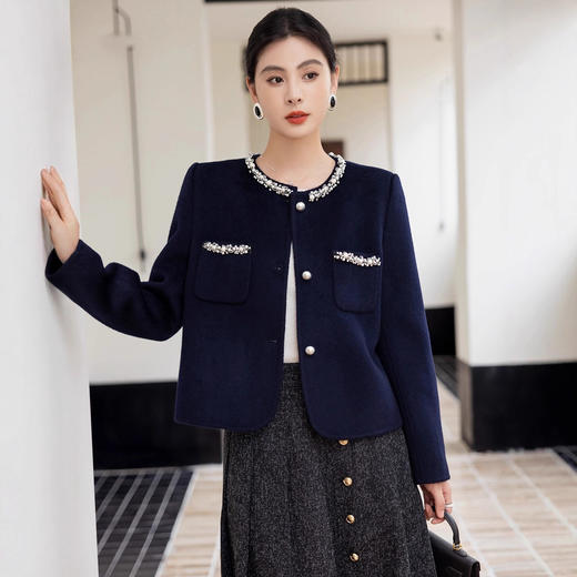 「自」全新升级【铂金会员514/天猫699/差价185】(00217)洛诗琳重工钉珠双面呢大衣2025秋冬气质小香风羊毛外套女 商品图0