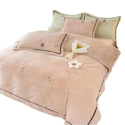 彼加曼 兔毛绒贴布绣保暖工艺四件套-奶咖200*230cm BGM-T2542 商品图0