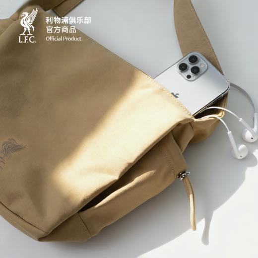 【官方正版】利物浦俱乐部 | 米色单肩包运动户外斜挎包 商品图3