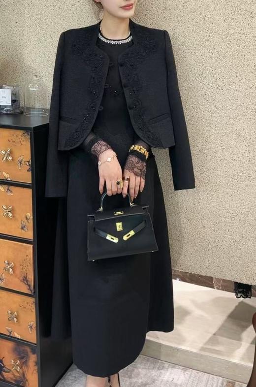 SZ3A65_漆黑色_外套上衣_秋季_中式立领盘扣重工刺绣钉珠_高级女装_BERNIEELEN 伯妮斯茵 商品图0