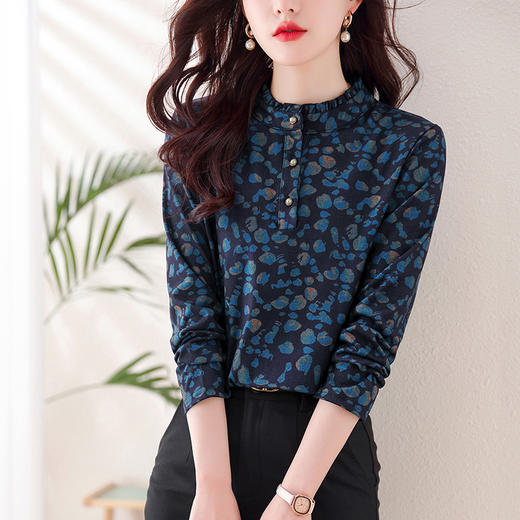 KQL 458H3356时尚减龄休闲气质小衫上衣 商品图3