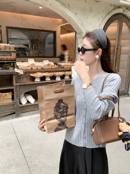 <曾小咸推荐> 现货秒杀！微信超特价！系扣毛针织衫 日常119.99 立减50 秒杀69.99！ 商品图8