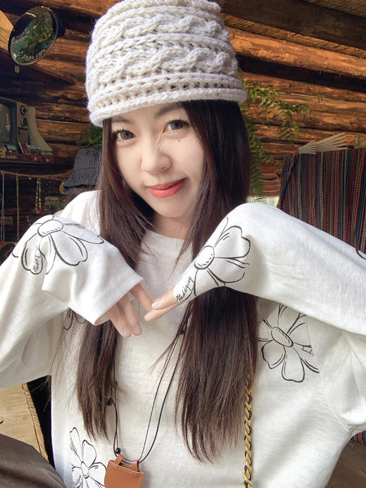 <曾小咸推荐>现货秒杀！微信超特价！韩系慵懒风花朵印花薄款长袖T恤 日常139.99 立减80 秒杀59.99！ 商品图7