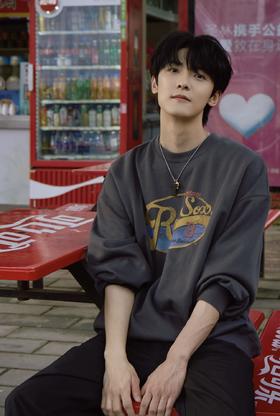 🔥🔥降温必备！👏人手一件【MLB复古时尚印花圆领卫衣】