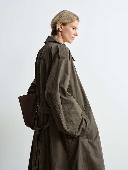 ROMI STUDIO“法式优雅”100棉轻量感镰刀袖双排扣廓形风衣431F2002 商品图7