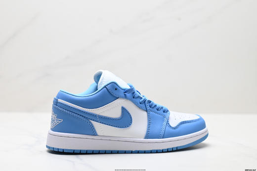 耐克乔丹Air Jordan 1 Low低帮休闲运动板鞋DC0774-105男女鞋 商品图0