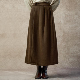 Famecoco新中式改良盘扣显瘦压褶A字毛呢高级感半身裙FAC8HA022