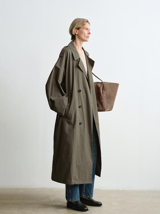 ROMI STUDIO“法式优雅”100棉轻量感镰刀袖双排扣廓形风衣431F2002 商品图4