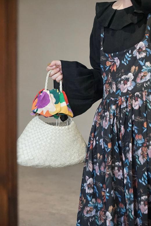 Susuri黑色荷花领衬衫 商品图0