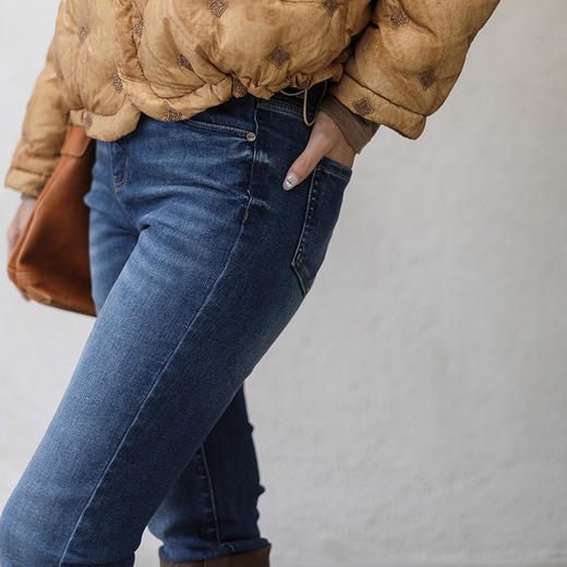 绽放695朵/旅途·棉混纺经典百搭直筒收脚显瘦牛仔长裤时尚牛仔裤 商品图3