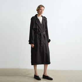 ROMI STUDIO 100%桑蚕丝双排扣翻领收腰长款风衣外套 RWCAWG4751