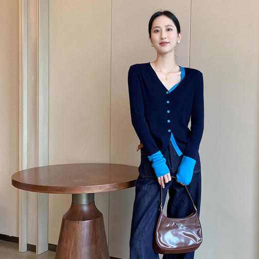 【南油女装 拼色气质羊毛衫】简约百搭 撞色叠穿设计 收腰显瘦 独特个性 商品图1