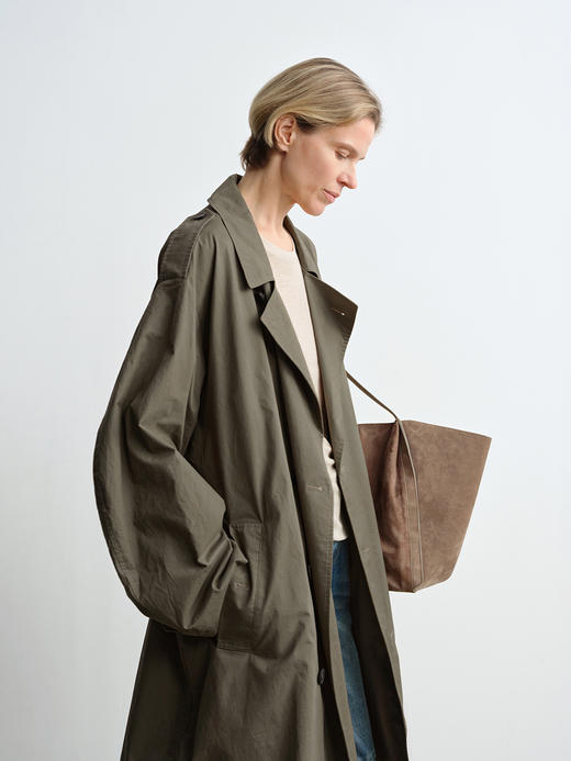 ROMI STUDIO“法式优雅”100棉轻量感镰刀袖双排扣廓形风衣431F2002 商品图6