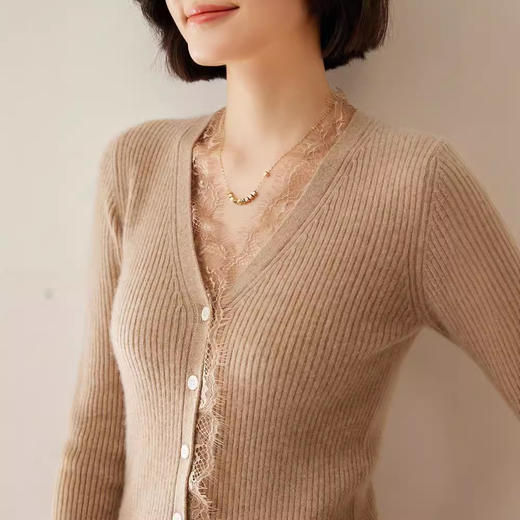 「高货qj」全新升级【铂金会员395/天猫529/差价134】(10936)洛诗琳新款蕾丝v领羊绒开衫2025秋冬气质修身显瘦针织毛衣 商品图4