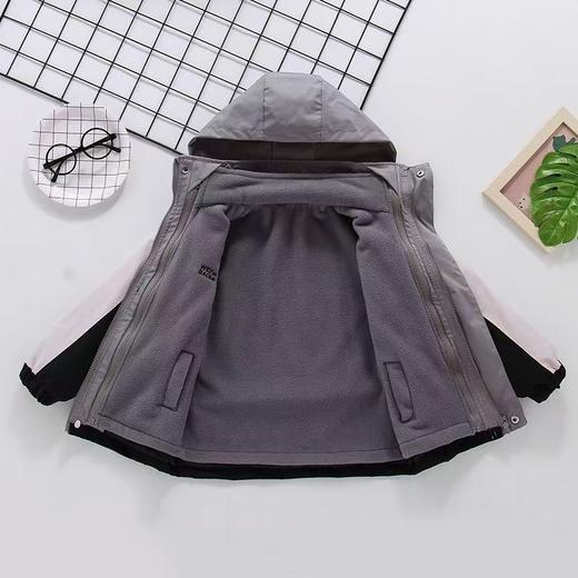 秋冬款男童冲锋衣三合一可拆卸防风加厚保暖中大童休闲连帽外套 商品图3