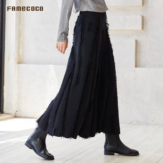 Famecoco时尚毛须设计感针织半身裙高腰A字摆裙FAC8HA014 商品图3