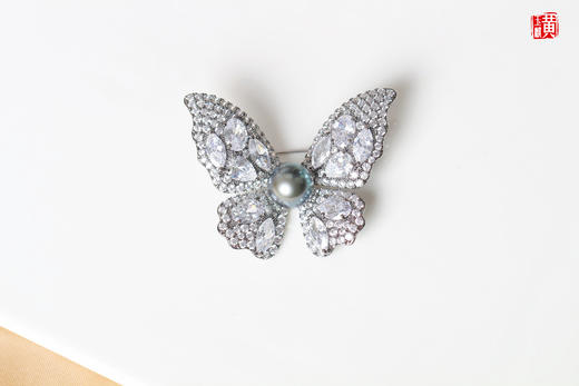 【月华凝蝶】大溪地海水珍珠胸针 商品图0