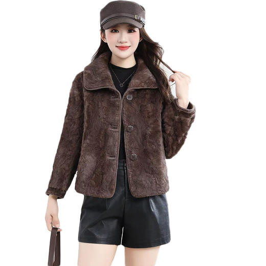 QYM 5273BKC061时尚气质休闲加厚保暖上衣皮毛一体外套 商品图4
