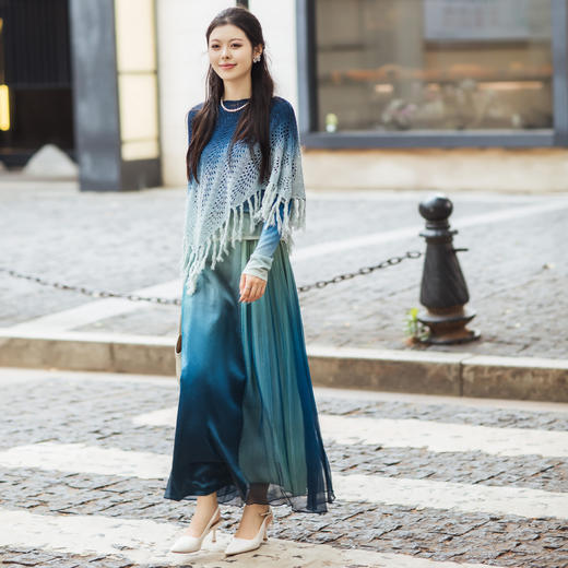 【林栖设计小店】亚麻流苏披肩青绿渐变度假风镂空针织2026早春新款外搭女F2952508B 商品图2