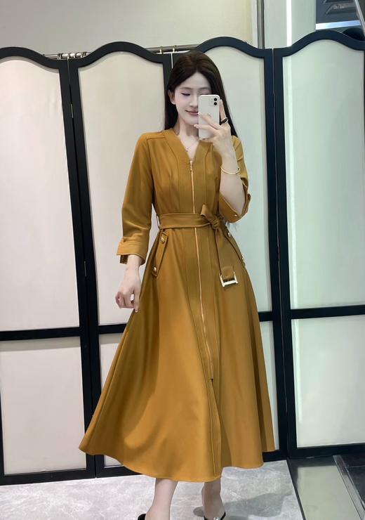 SZ3S56_拓黄色_连衣裙_秋季_V领金属拉链门襟腰带收腰七分袖_高级女装_BERNIEELEN 伯妮斯茵 商品图1