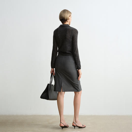 ROMI STUDIO 牛皮革黑色极简大容量金属扣手提托特包 RW24LP31449 商品图1