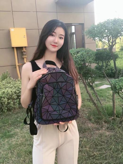 【Aimi家3宅同款炫酷菱格双肩手提包ASM9267】 商品图4