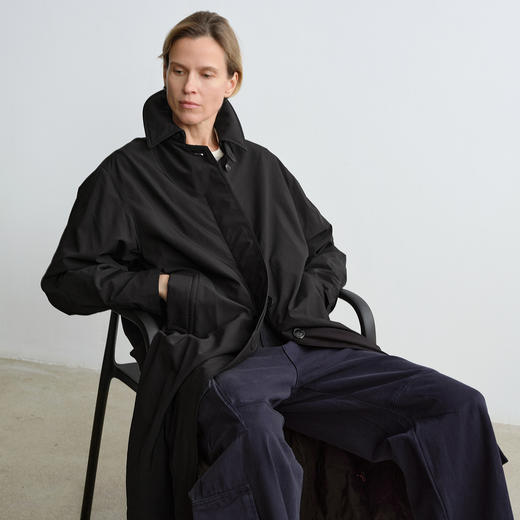 ROMI STUDIO天 丝高弹莱卡混纺白鹅绒廓形长款羽绒服RW24AW90335 商品图6