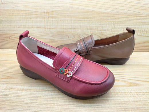 2024春季新款豪行真皮舒适女鞋24192513时尚平底软皮老年单鞋正品 商品图3