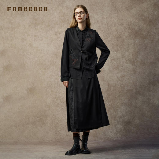 Famecoco新中式暗纹提花改良马面裙显瘦A字半身裙长款FAC8HB002 商品图4