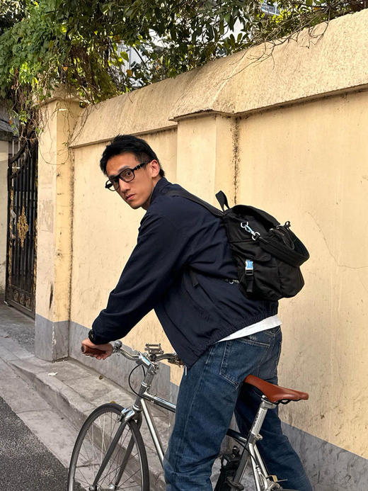 1016-3 渠道货 微商相册 怕打男女同款双肩包 商品图2