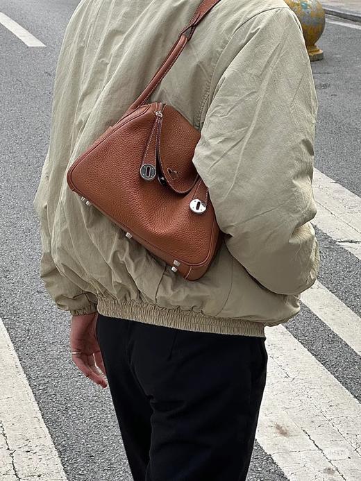 【头层TC纹荔枝牛皮】手工缝制枕头包真皮女包单肩斜挎手提包女秋冬 商品图10