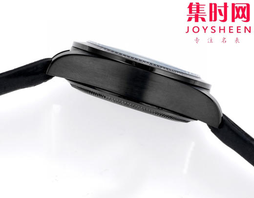 3T帝舵碧湾计时系列 F1赛车25型“黑武士”男士腕表
帝舵 Black Bay Chrono系列是一款融合潜水表传统与赛车计时功能的混合型腕表，以其复古美学与现代技术著称。 商品图6