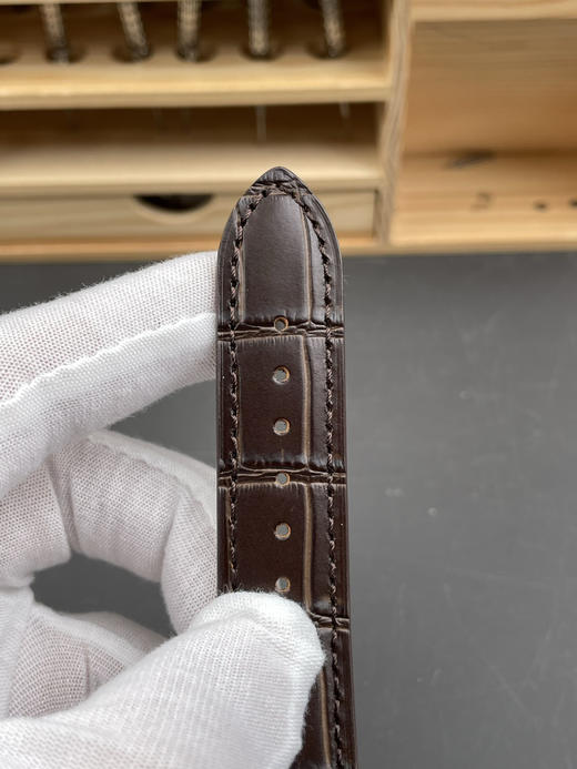 江诗丹顿传袭系列82172腕表  1：1复刻  进口瑞士Cal.215 PS  手动机械机芯  动力十足 上满储蓄动能48小时以上 优质钢结构表壳，满足您高品质要求❕❕❕ 商品图7