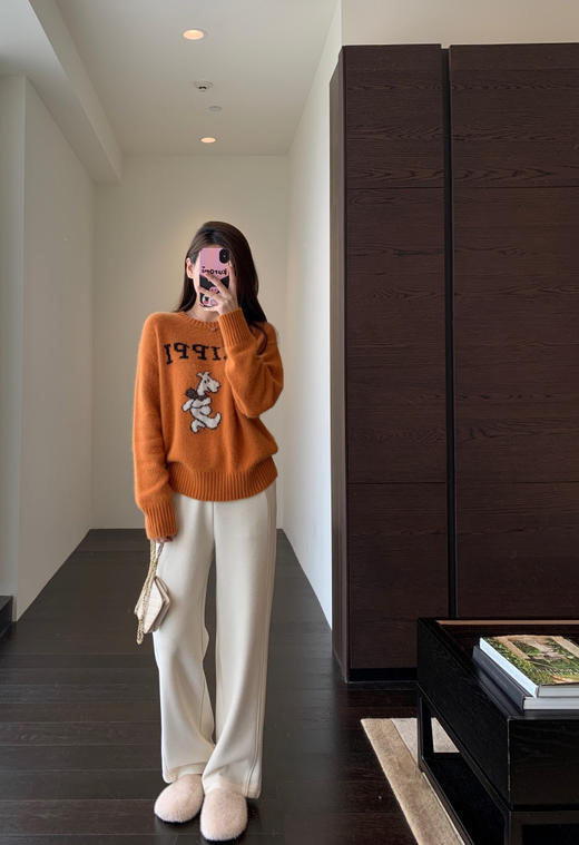 超显嫩❗️卫衣裤套装一套入👍【梅茵凯琳Meline Kaylin羚羊绒阔腿裤/印花连帽卫衣】⚠️柔软好穿，裤子一体绒设计‼️  ⚠️舒适感拉满，连帽设计慵懒防风，修饰腰身！ 商品图1