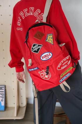 2025日系儿童DD重工满贴布绣花猪鼻字母徽章轻量型双肩书背包！