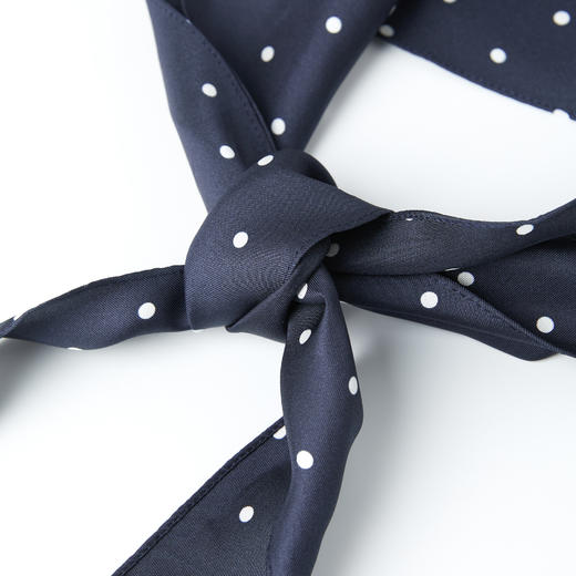 ROMI STUDIO“法式复古”100%桑蚕丝波点格调系脖丝巾 RWCAP34754 商品图2