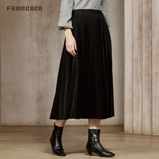 Famecoco立体高温压褶A字半身裙遮跨显瘦丝绒百褶裙FAC8HA024 商品图4