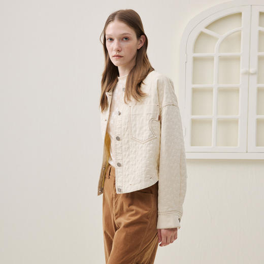 谜底牛仔短款棉服长袖2025年冬季新品翻领落肩短棉衣女254MF1614 商品图3