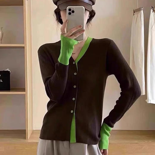 【南油女装 拼色气质羊毛衫】简约百搭 撞色叠穿设计 收腰显瘦 独特个性 商品图4