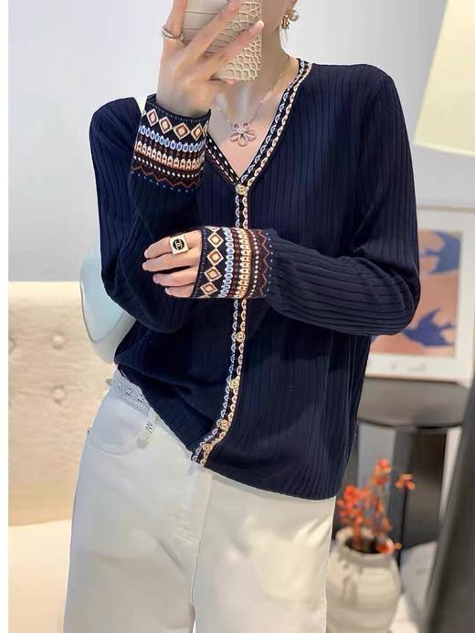 中古风双织提花针织羊毛混纺开衫 商品图9