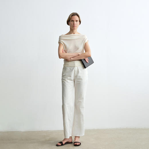 ROMI STUDIO 桑蚕丝和羊皮革黑色极简一字平底凉鞋 RWCRP33455 商品图2