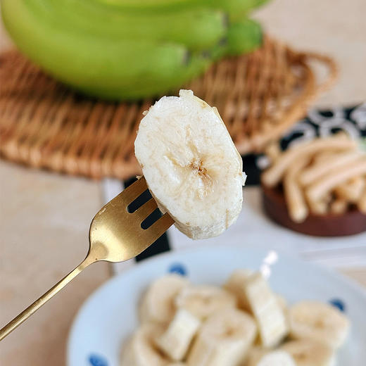 【99%的人没吃过的绿皮香蕉】云南威尼斯绿皮香蕉  自然成熟入口即化  软软糯糯自带丝滑奶油口感  香甜好吃一根不够~ 商品图3