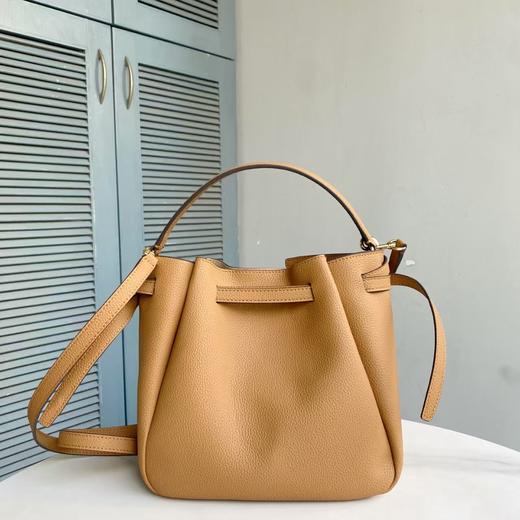 TORY BURCH Romy Bucket Romy 可调节可拆卸肩带五金配件 荔枝纹皮革 水桶包单肩手提包 小号 （CB) 商品图1