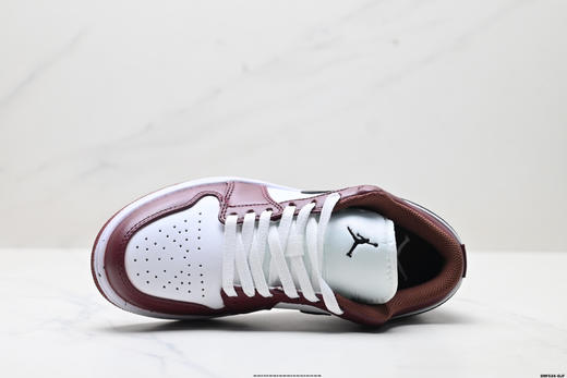 耐克乔丹Air Jordan 1 Low低帮休闲运动板鞋DC0774-105男女鞋 商品图1