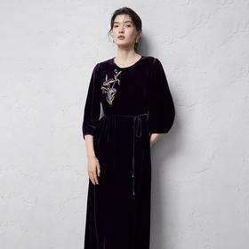 【林栖设计小店】真丝丝绒连衣裙珠片绣花宽松优雅腰带2025秋冬新款长裙女1954190