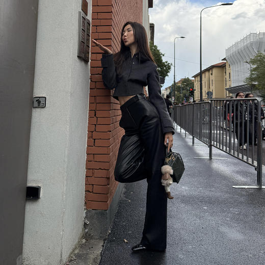 ROMI STUDIO “时装周皮裤” 法国进口小羊皮扣袢式皮裤 RWCWXG6552 商品图4